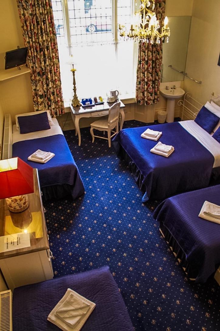 Chambre Familiale avec Salle de Bains Privative